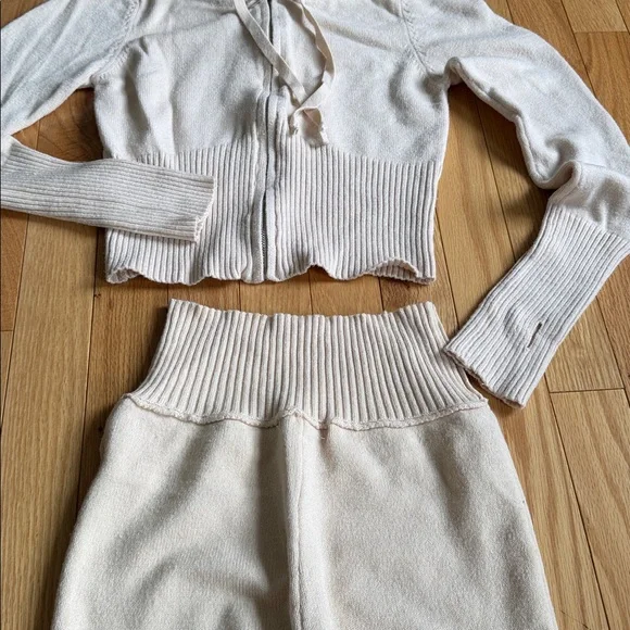 Bailey Rose Set two pieces Cream Knit High-Waist Pants and jacket - Picture 11 of 12